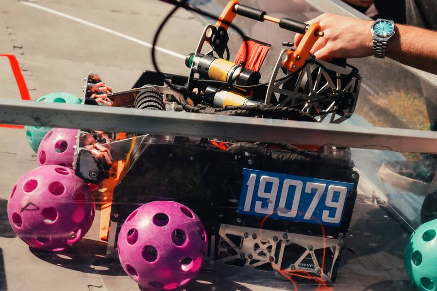 FIRST Tech Challenge robot of team 19079