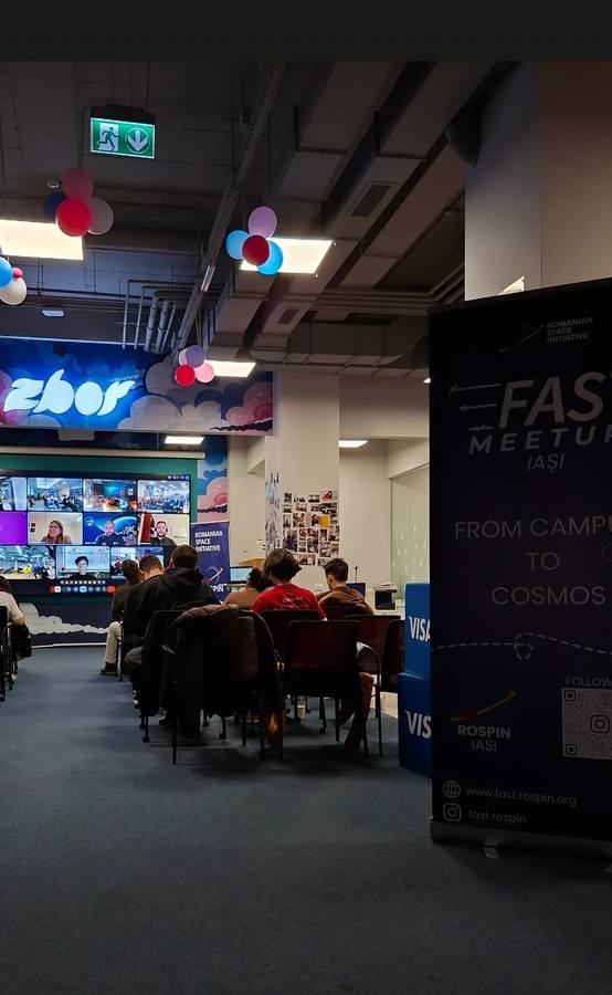 Audience and online speakers at FAST Meetup Iași 2025