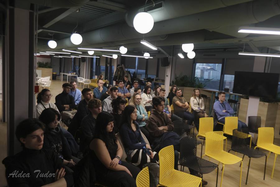 Full room at FAST Meetup Sibiu 2025